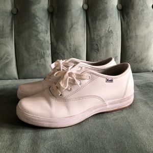 Keds White Leather Sneakers sz 7